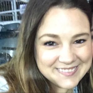 Meet your Posher, Laura kathryn